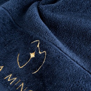 Komplet wyjątkowych ręczników - EVA MINGE - złoty haft