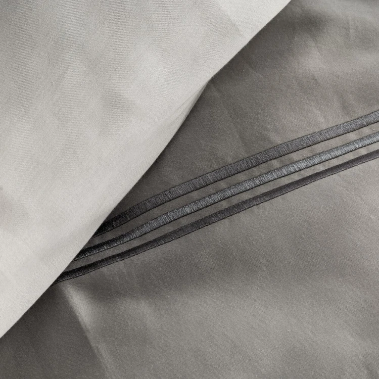 Elegancka Pościel Haftowana PREMIUM - 220x200 szara z srebrną nicią 100% bawełna