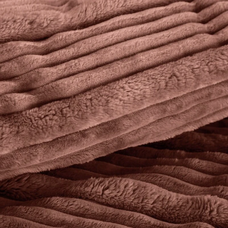 Puszysty Koc 3D super soft - NINA - 150x200 cm mocha