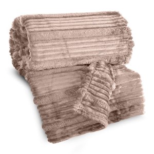 Puszysty Koc 3D super soft - NINA - 150x200 cm pudrowy