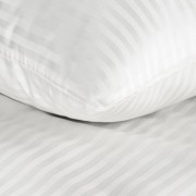 KOMPLET POŚCIELI - adamaszek satynowy - 220x200 NA ZAMEK biała