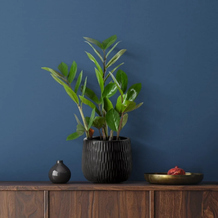 Ceramiczna doniczka z otworem odpływowym ∅ 14 cm – nowoczesna osłonka