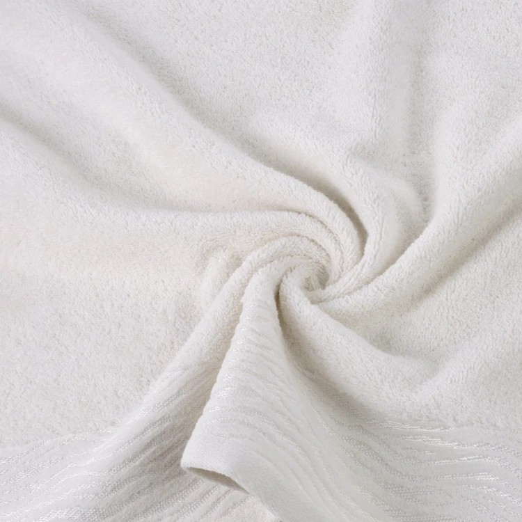 Ręcznik - dafne - 70x140 żakardowy z elegancką bordiurą kremowy